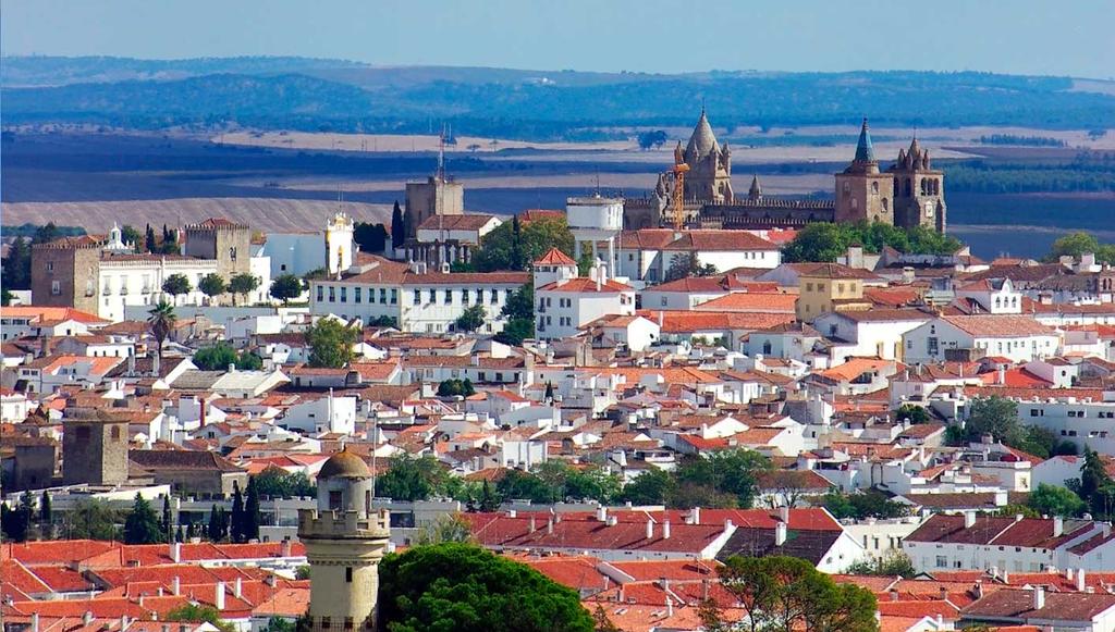 Evora: Witness to different periods of history.