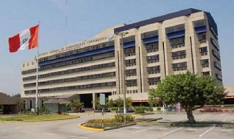 2. Hospitales especializados Sistemas hospitalarios Hospital especializado: la Neoplásica en Lima para cáncer - oficialmente ese hospital se llama "Instituto" [2] Wikipedia indica: "El Instituto