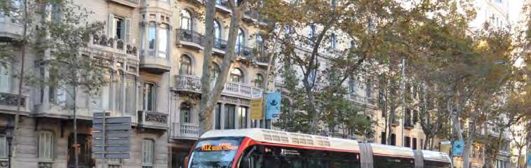 2.6. El transport públic Font: Ajuntament de Barcelona Dades de demanda En el transport públic es produeix un augment global del nombre de validacions l any, del 2,5%, que fa que el transport públic