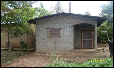 Historias desde el Campo 3 Mejoran 479 viviendas para prevenir la malaria en Colón Vivienda mejorada en la comunidad de Agua María, Trujillo. Vivienda mejorada en la comunidad del Triunfo, Tocoa.