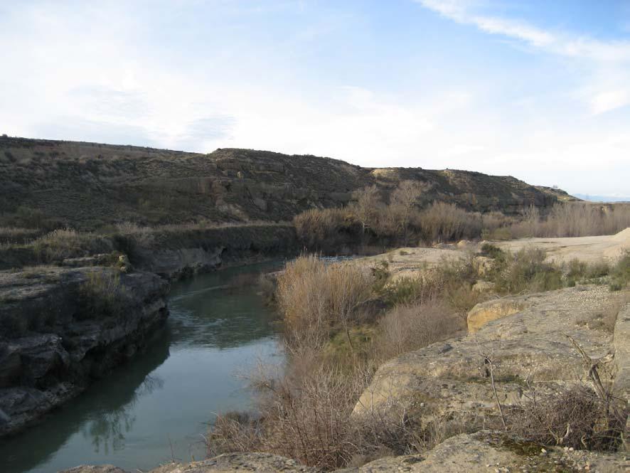 áridos de Boiria en la margen izquierda del río Alcanadre a su paso