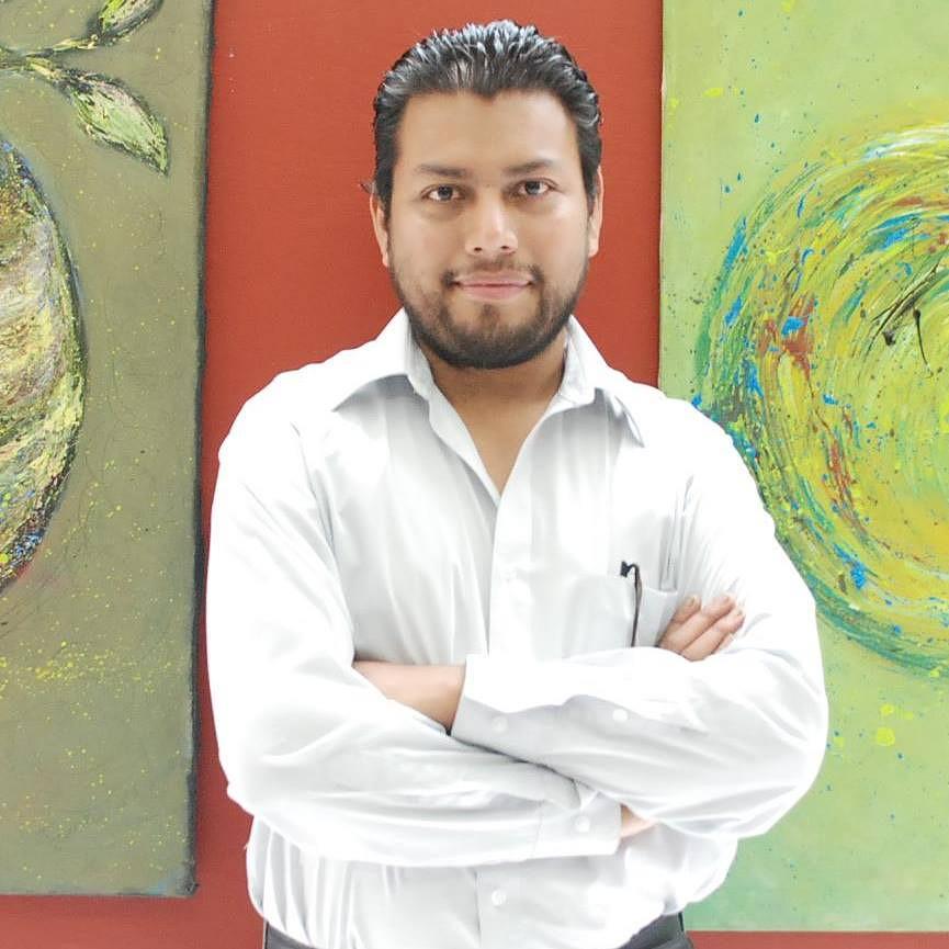 Fernando Licea Serralde Generación 2000-2004 Fernando estudió Administración de Empresas en la Universidad Veracruzana.