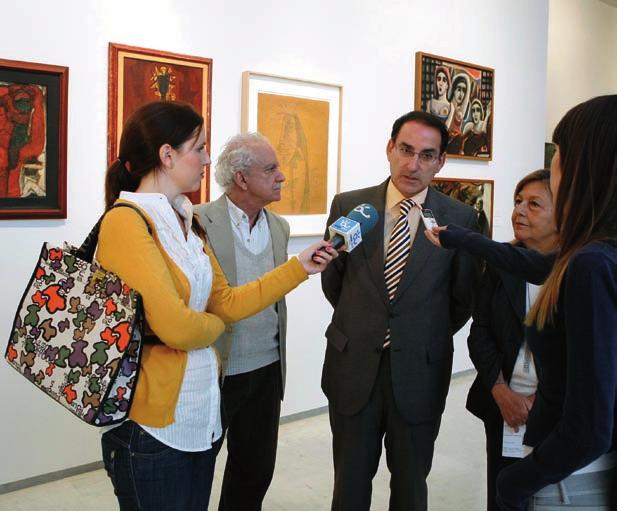 Compromiso con la Cultura y la Sociedad 85 Entrevista a Javier González de Lara, María Isabel Calero y Pedro Alcántara en la inauguración de la exposición Arte Vivo de América Latina, en el Rectorado