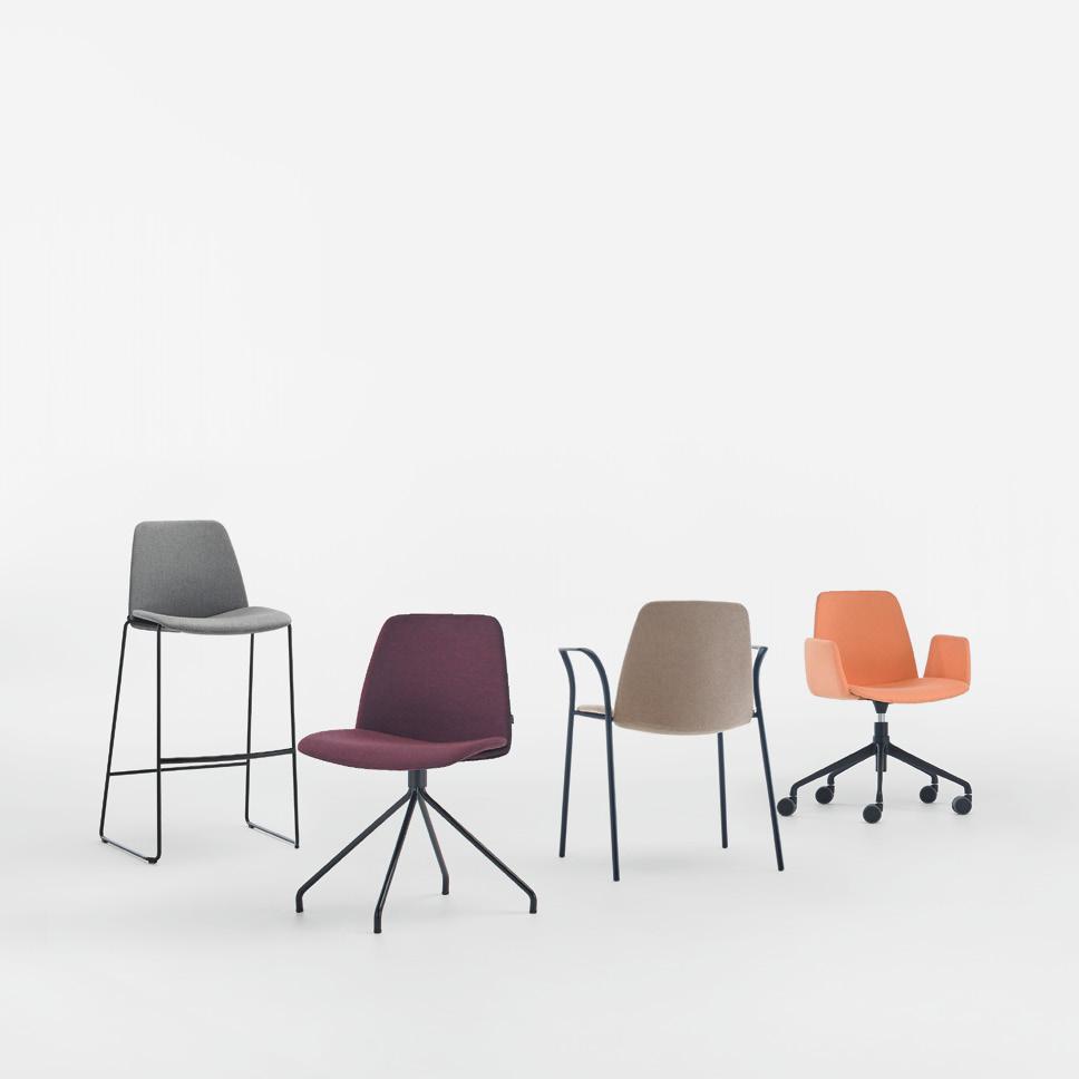 en Designed for use in a variety of spaces and contexts, the UNNIA TAPIZ collection groups together all the versions with upholstered seat and backrest in the UNNIA family.
