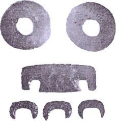 Napatecuhtlan, Perote grupo de obsidiana de forma caprichosa, labradas por percusión y dispuestas a modo que formara una máscara con los atributos típicos de Tláloc, con fines ceremoniales