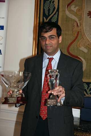 4 al 7 de junio del 2011 "Viswanathan Anand triunfa por octava vez en León, por 4,5 1,5" En esta edición del magistral de león, la organización consiguió estar a la cabeza de la vanguardia, en lo que