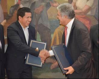 Acuerdo para la construcción de una linea Yaguacua Tartagal San Juancito Modalidades de intercambio de energía.