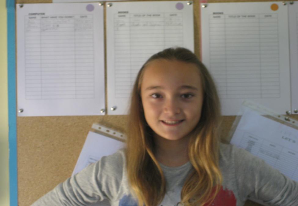 Ayra is an 11-year-old student. She lives in Baltezana with her mum, dad and sister Leyre, aged 5. When is your birthday? My birthday is on 10th August. Do you like sports? Yes, I do.