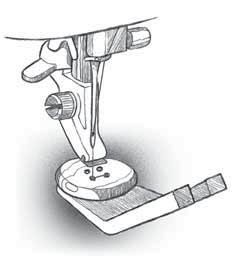 Cruce el cordoncillo por delante de la aguja y cosa el nal del ojal por encima del cordoncillo.