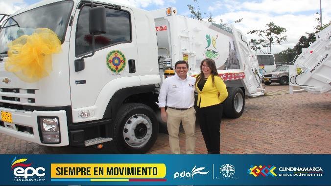 AMBIENTAL COMPACTADORES Se entregaron 13 vehículos compactadores a los municipio de: Anapoima, Lenguazaque, Une,