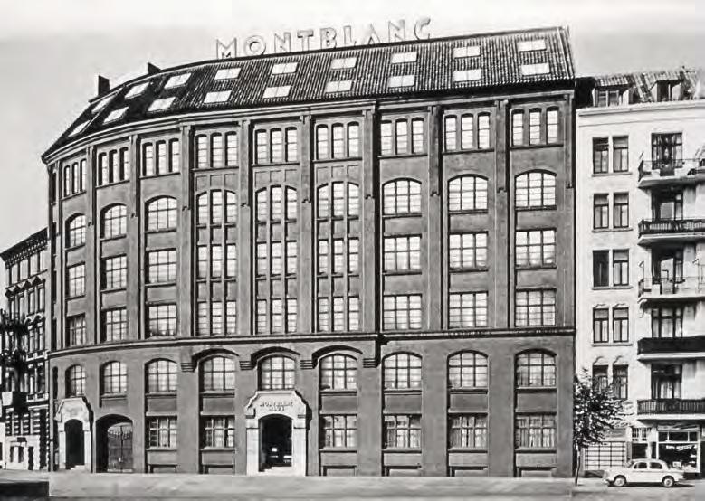 Donde siglos de experiencia se unen a una visión innovadora Montblanc estableció su primera sede en Hamburgo, su ciudad de origen, en un prominente edificio de ladrillo rojo ubicado en