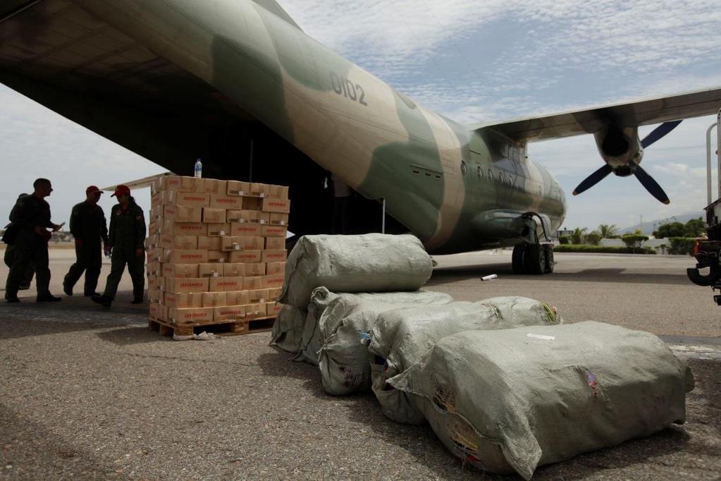 Bodega de carga Misión humanitaria Capacidad de transporte Arroz 25 T Aceite 25 T Leche en polvo 25 T Medicamentos 25 T Mantas 10000 ud Ropa 15 T Tiendas de campaña