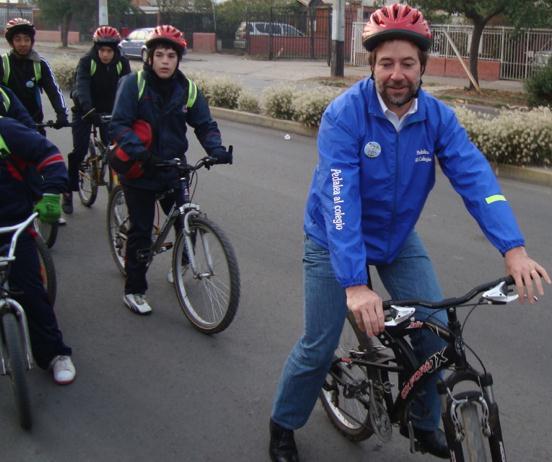 Cumpliendo con los usuarios Conexión de la red integral de ciclovías de Santiago, conformando