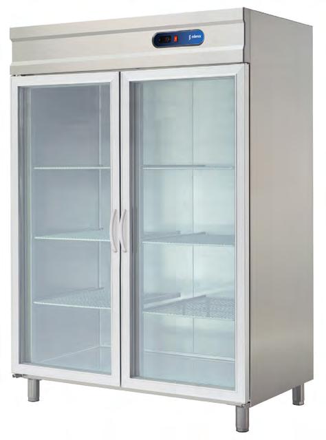 Armarios refrigerados Gastronorm con puerta de cristal Serie GN 2/1 Iluminación interior.