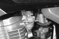 VÁLVULA DE COMBUSTIBLE La canilla de nafta se encuentra del lado izquierdo del motor, junto al carburador. Tiene 3 posiciones: ON - OFF - RES.