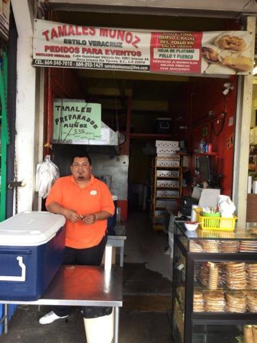 Tamales Muñoz estilo Veracruz RESEÑA: Un pequeño puesto que se dedica a vender tamales veracruzanos y