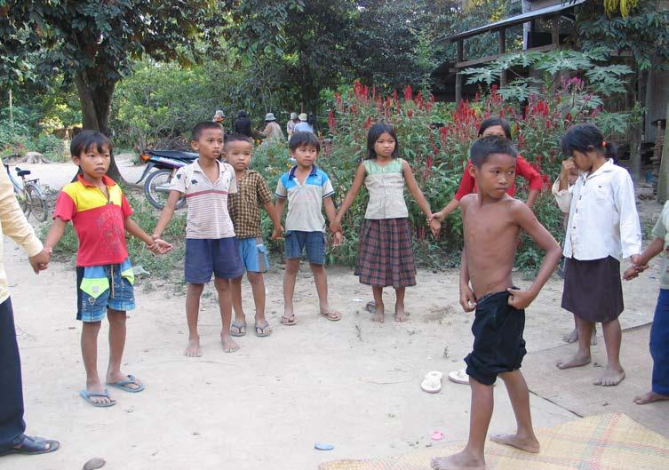 MANOS UNIDAS FINANCIA UN PROGRAMA PREVENTIVO PARA NIÑOS VULNERABLES DE BATTAMBANG (Camboya) OBJETIVO: Contribuir a mejorar la atención a los niños más vulnerables en la provincia de Battambang en