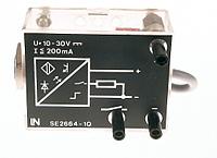 169 Sensor óptico SE2664-1Q 1 Sensor óptico como conmutador, para fijar al engranaje con brazo de accionamiento Distancia nominal de conmutación: 100mm (dependiente del material) Función de salida: 1