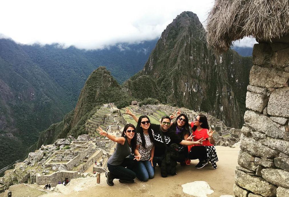 A nuestra llegada, nos registraremos en la puerta de entrada de Machu Picchu antes de comenzar su esperado tour en la sagrada ciudadela Inca. Esta excursión durará alrededor de 2 horas.