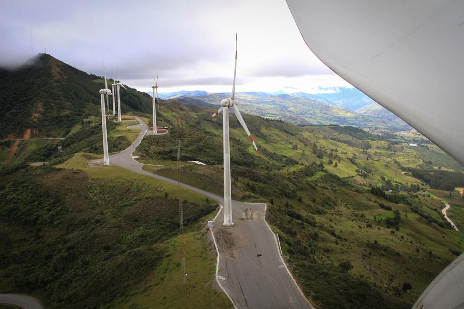 Ubicación: provincia de Loja, cantón Loja. Potencia: 11 aerogeneradores de 1.5 MW cada uno, 16,5 MW en total Estados: En construcción Energía media que genera: 151.