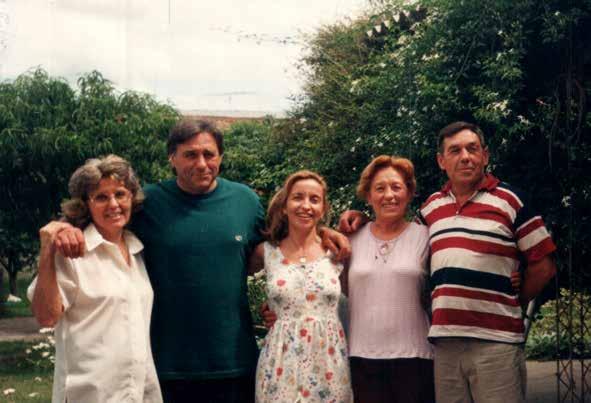 Jesús María Pasquali - Metalúrgica SAR Los hermanos Pasquali. De izquierda a derecha Shirley, Jesús María, Alicia, Eda Inés y Eduardo Santo Pasquali. Año 1988.