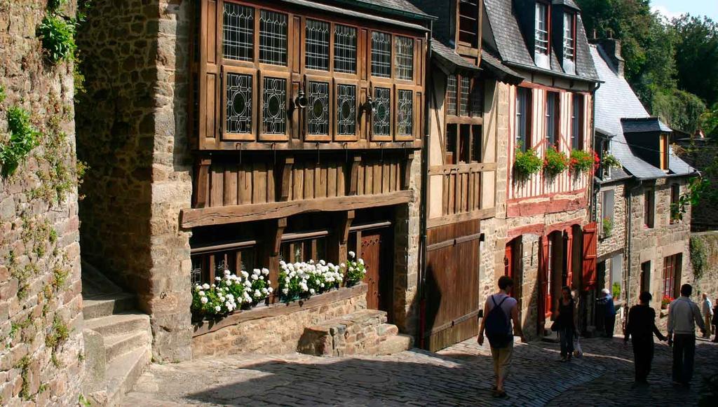 Dinan: A journey back to the mediaeval age.