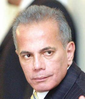 Asina e ministro di Relacionnan Exterior di Perú, José Antonio García Belaúnde a laga sa.