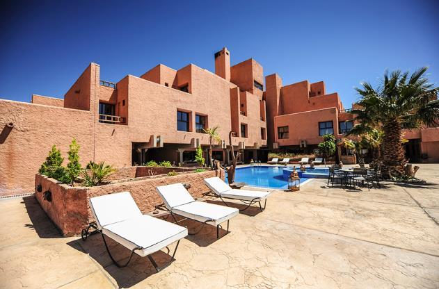 Las habitaciones del Hotel Xaluca Dades son algo justas para dar cabida a más de 3 personas y