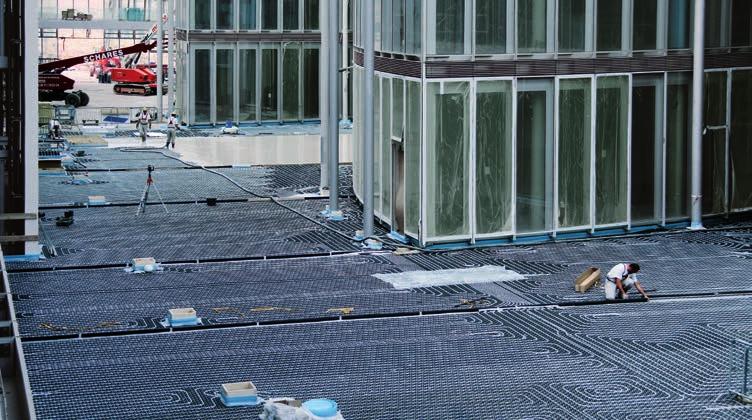 SCHÜTZ Sistema de panel de tetones Olvídese de problemas El sistema de suelo radiante SCHÜTZ con paneles de tetones se adapta óptimamente a cualquier espacio; es apto para todos los morteros de