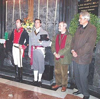 Warsage. El último acto de la mañana tuvo lugar en la cripta de la Basílica del Pilar, donde se recordó al general José Palafox, allí enterrado.