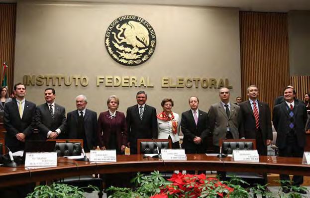 PRESENTACIÓN El Consejo General del Instituto Federal Electoral aprobó la Estrategia de Capacitación y Asistencia Electoral el 25 de julio de 2011 mediante el Acuerdo CG217/2011.