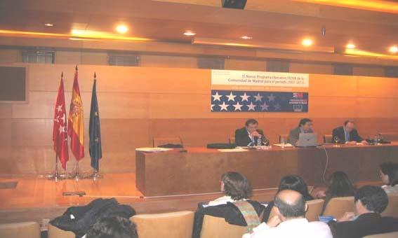 o Medida 4: Seminarios sobre La gestión del FEDER en la Comunidad de Madrid en el período 2007-2013, en el marco de los Planes de Formación de los Empleados Públicos de la Comunidad de Madrid.
