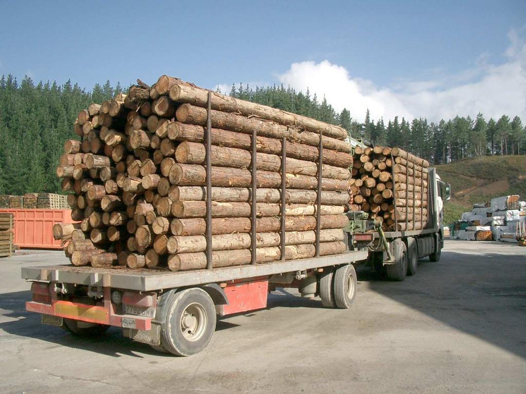 control de la cadena de custodia de productos forestales por el sistema PEFC (Pan European Forest Council) con la licencia número 14 38 00001 01, por el que se