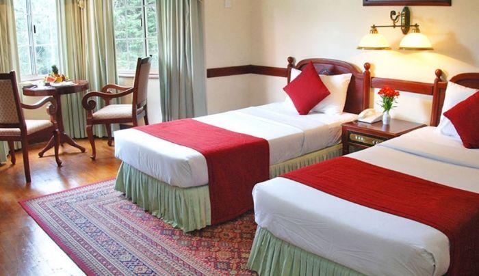 Alojamientos Hoteles previstos o similares: DAMBULLA: Hotel Pelwehera Village KANDY: Hotel Queens - Hotel Suisse NUWARA ELIYA: Hotel Grand UDAWALAWE: Centuria Wild TANGALLE: Mangrove Gardens - Lagoon