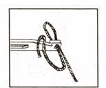 C. Introduzca la válvula hidrostática de entrada en el respectivo orificio de la base del tanque y ajústela a la porcelana asegurándola exteriormente con la tuerca aseguradora.