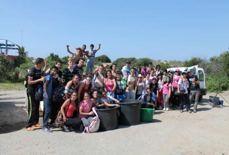 000 kg PARTICIPANTES: Escolares del COLEGIO ALBORÁN, Las