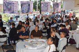 presentes en la Alianza El pasado 3 de agosto en la escuela primaria Aquiles Serdán de la comunidad de Taretán, municipio de Irapuato, Guanajuato, se llevó a cabo el evento Alianza donde se contó con