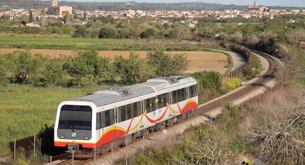 Railcar belonging to the third order of Series 61 trains made by SFM, seen here at Petra on the Manacor Enllaç section. Pablo Gadea Garzón.