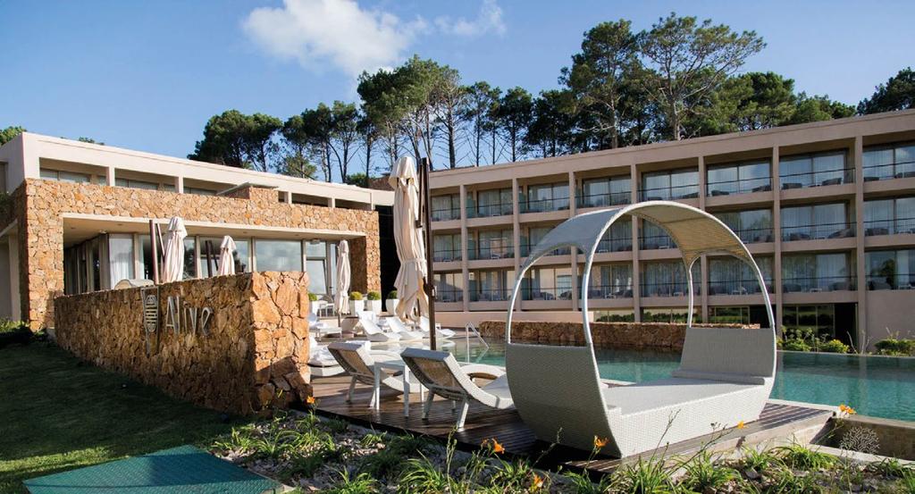 Un hotel wellness de lujo en Punta del Este El resort cinco estrellas se destaca por sus sofisticadas instalaciones con 39 lujosas habitaciones y suites frente a la Laguna del Sauce, y su innovadora