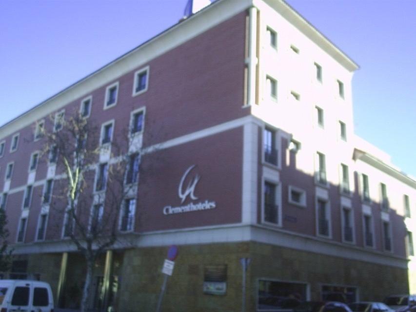 HOTEL CLEMENT BARAJAS, MADRID INSTALACIONES