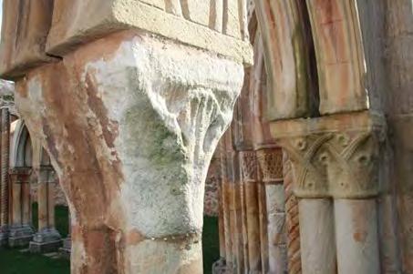 EL MAL DE PIEDRA ACTIVIDAD.- Los edificios románicos de la provincia han tenido que ser restaurados debido a los problemas de conservación.