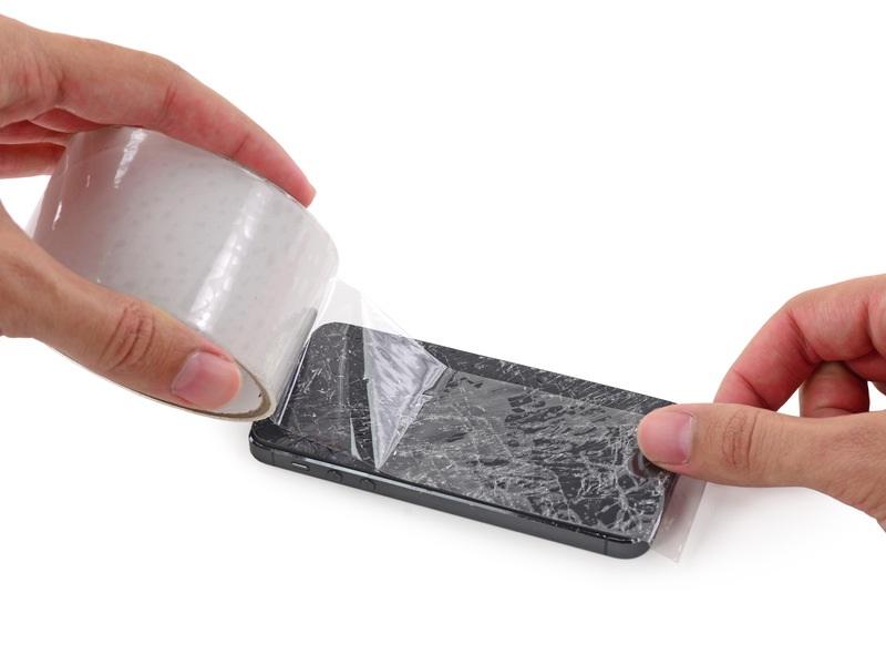 Paso 1 Grabar el cristal de la pantalla Si la pantalla de tu dispositivo está rota, evita sufrir daños físicos utilizando celo.