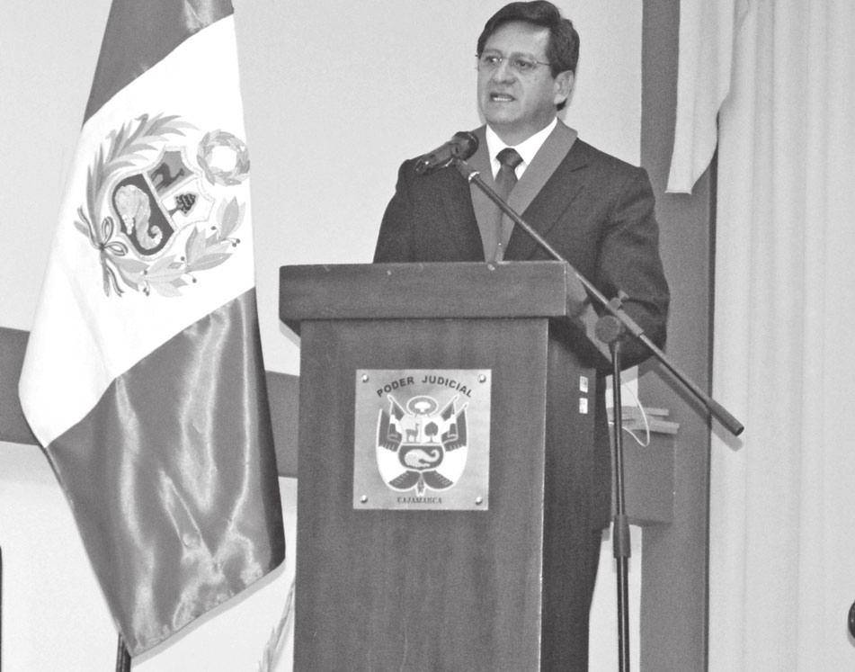 DR. GUSTAVO ALVAREZ TRUJILLO - PRESIDENTE Lunes, 09 de Enero del 2017 Presidente Álvarez Trujillo cumple una de las primeras medidas de gestión anunciada en la Apertura del Año Judicial.