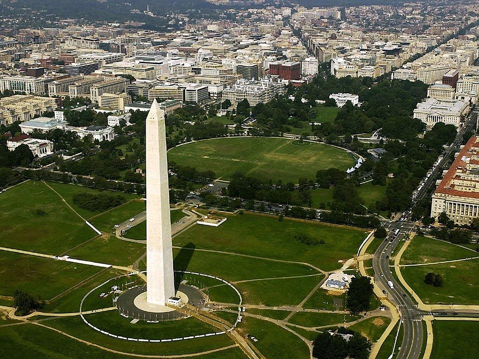 Dejaremos el estado de Virgina para volver a Washington DC, pasaremos por el Monumento a Washington, obelisco conmemorativo al primer presidente de los Estados Unidos localizado en el extremo oeste