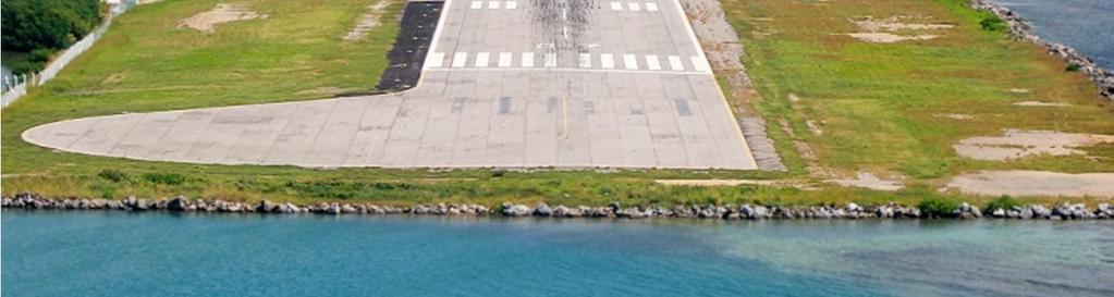 2- INFORMACIÓN DEL AERÓDROMO ROATAN El Aeródromo Internacional de Roatán, en donde inicio el vuelo.(ver foto No 6).