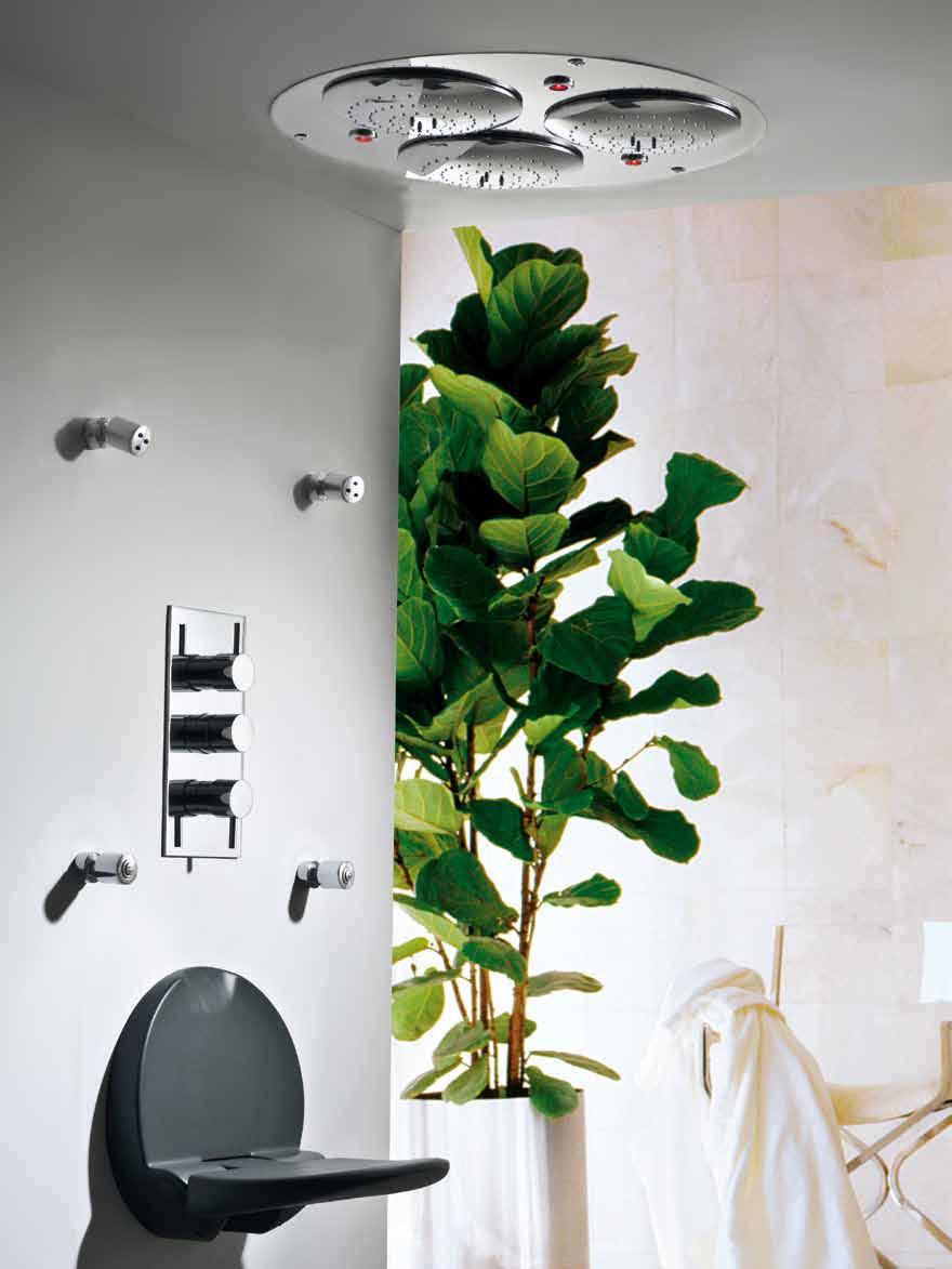 96 / 97 the art of shower design Concepire l ambiente doccia come uno spazio intimo, dove farsi coccolare e rilassare, è uno dei piaceri irrinunciabili di oggi, un magico rituale nella quotidianità