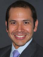 Conferenciante nacional. Dr. Oscar Pecho Yataco Licenciado en Odontológía. Doctor Cum Laudem en Odontología. UGR.
