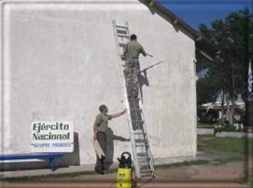 Escuela Nro.17 de Pueblo San Luis para realizar trabajos de pintura.