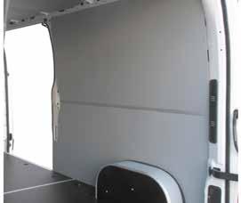MASTER Zona de carga Revestimientos Revestimientos Revestimiento lateral completo, incluye puertas. Gran resistencia al impacto, flexible, lavable. A medida de cada vehículo. Fácil y rápido montaje.