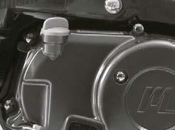 Aceite de motor Controle diariamente el nivel de aceite del motor, antes de conducir su motovehículo.